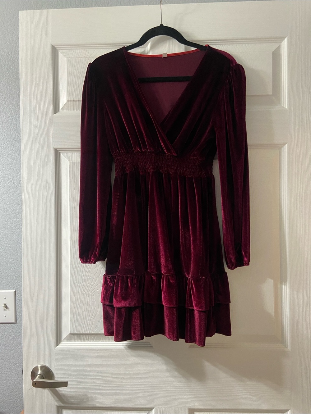 Women's Velvet Long Sleeve V-Neck Dress in Deep Burgundy